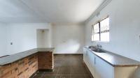 Kitchen - 13 square meters of property in Queensburgh