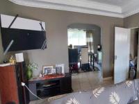 Lounges - 22 square meters of property in Vaalpark