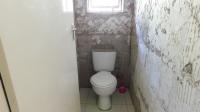 Bathroom 1 - 7 square meters of property in Westridge