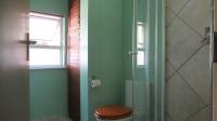 Bathroom 3+ - 7 square meters of property in Ferndale - JHB