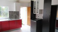 Kitchen - 29 square meters of property in Struisbult