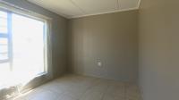 Bed Room 1 - 15 square meters of property in Rooihuiskraal North