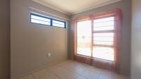 Bed Room 2 - 10 square meters of property in Rooihuiskraal North