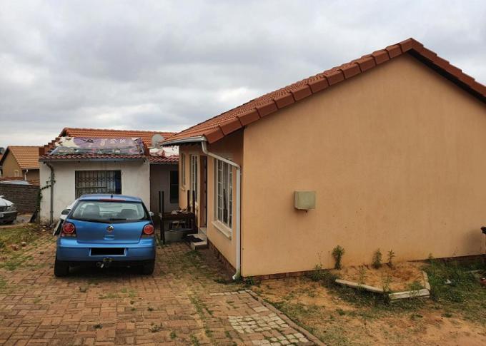 FNB SIE Sale In Execution 3 Bedroom House for Sale in Cosmo City - MR482638