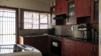 Kitchen - 11 square meters of property in Roseacre