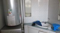 Bathroom 2 - 7 square meters of property in Berea - JHB