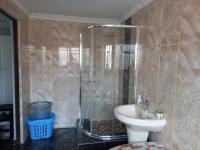 Main Bathroom - 9 square meters of property in Lotus Gardens