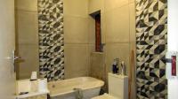 Bathroom 1 - 5 square meters of property in Sagewood