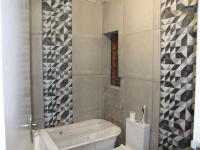 Bathroom 1 - 5 square meters of property in Sagewood