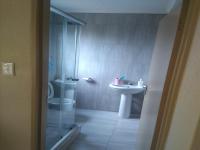 Bathroom 1 of property in Soshanguve