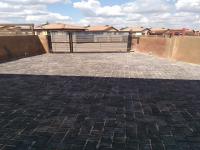 Front View of property in Soshanguve