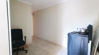 Flatlet - 32 square meters of property in Summer Greens