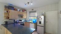 Kitchen - 9 square meters of property in Bedfordview