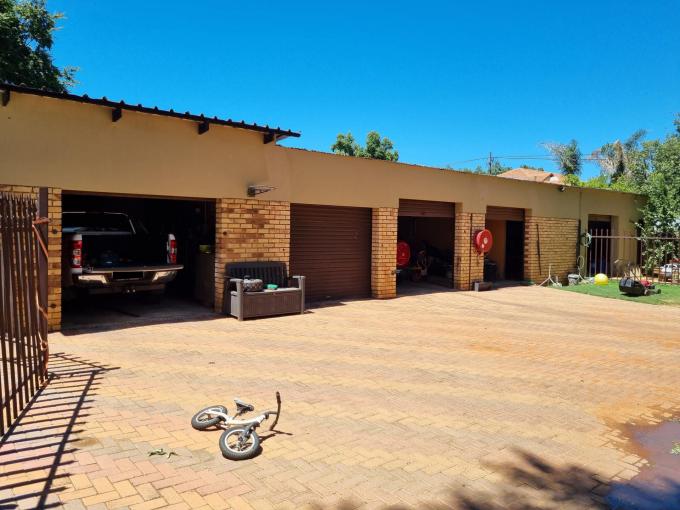 4 Bedroom House for Sale For Sale in Bronkhorstspruit - Home Sell - MR489947