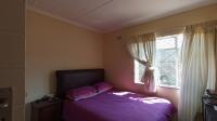 Bed Room 1 - 10 square meters of property in Sophiatown