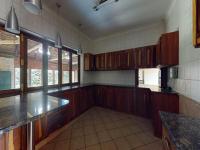 Kitchen of property in Baillie Park