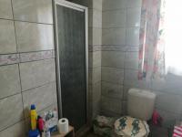 Main Bathroom of property in Golf Park