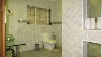 Bathroom 1 - 8 square meters of property in Randpark Ridge