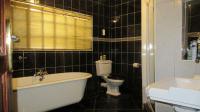 Bathroom 3+ - 11 square meters of property in Randpark Ridge