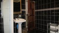 Bathroom 3+ - 11 square meters of property in Randpark Ridge