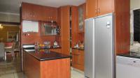 Kitchen - 18 square meters of property in Randpark Ridge