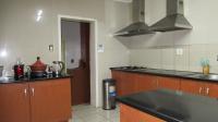 Kitchen - 18 square meters of property in Randpark Ridge