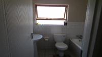 Bathroom 1 - 5 square meters of property in Hazelmere