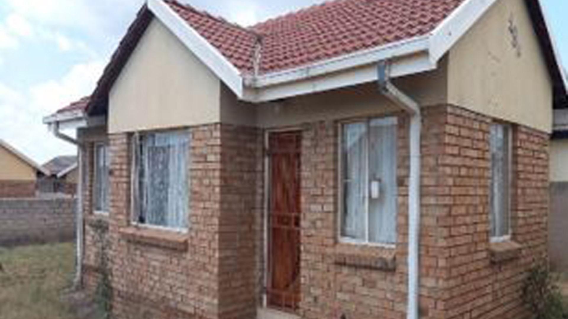 Front View of property in Seshego