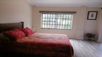 Bed Room 2 - 35 square meters of property in Umtentweni