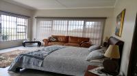 Bed Room 3 - 21 square meters of property in Umtentweni