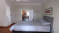 Bed Room 4 - 18 square meters of property in Umtentweni