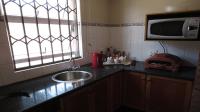 Kitchen - 26 square meters of property in Umtentweni