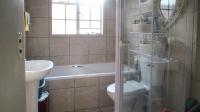 Bathroom 1 - 6 square meters of property in Ermelo