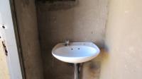 Bathroom 2 - 5 square meters of property in Protea Glen