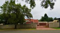 3 Bedroom 2 Bathroom House for Sale for sale in Brackendowns