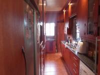 Kitchen of property in Evander