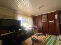 Main Bedroom of property in Vosloorus