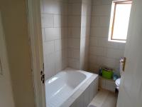 Bathroom 1 - 4 square meters of property in Savannah Country Estate