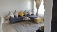 Lounges - 17 square meters of property in Greenstone Hill