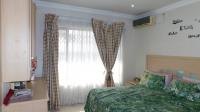 Bed Room 1 - 14 square meters of property in Westville 