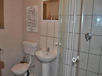 Bathroom 2 of property in Westdene (Bloemfontein)