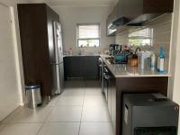 Kitchen - 10 square meters of property in Greenstone Hill