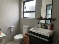 Main Bathroom - 6 square meters of property in Greenstone Hill