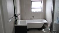 Bathroom 1 - 8 square meters of property in Greenstone Hill