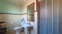 Main Bathroom - 5 square meters of property in Moreletapark