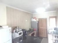 Kitchen - 8 square meters of property in Elspark