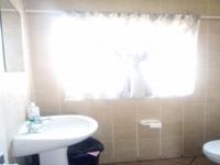 Bathroom 1 - 5 square meters of property in Elspark