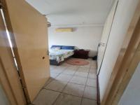 Main Bedroom of property in Brackenham