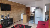 Lounges - 11 square meters of property in Finsbury