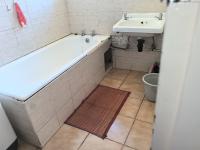 Bathroom 1 of property in Bloemfontein